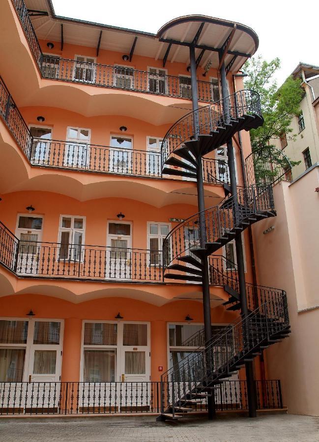 Hotel Patio Praga Exterior foto